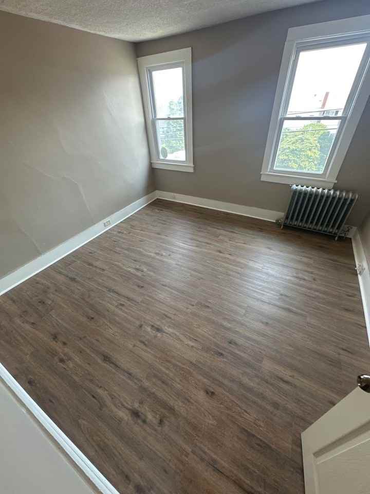 295 E State St - Photo 3 of 13