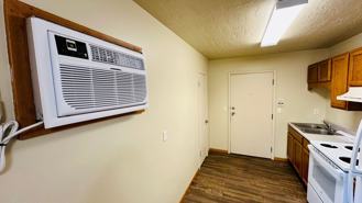 423 S Williams Ave - Photo 1 of 1