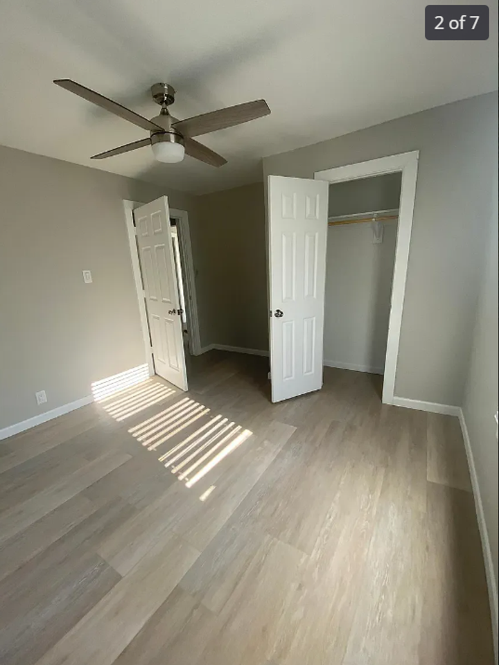 3220 Lampassas St - Photo 2 of 7