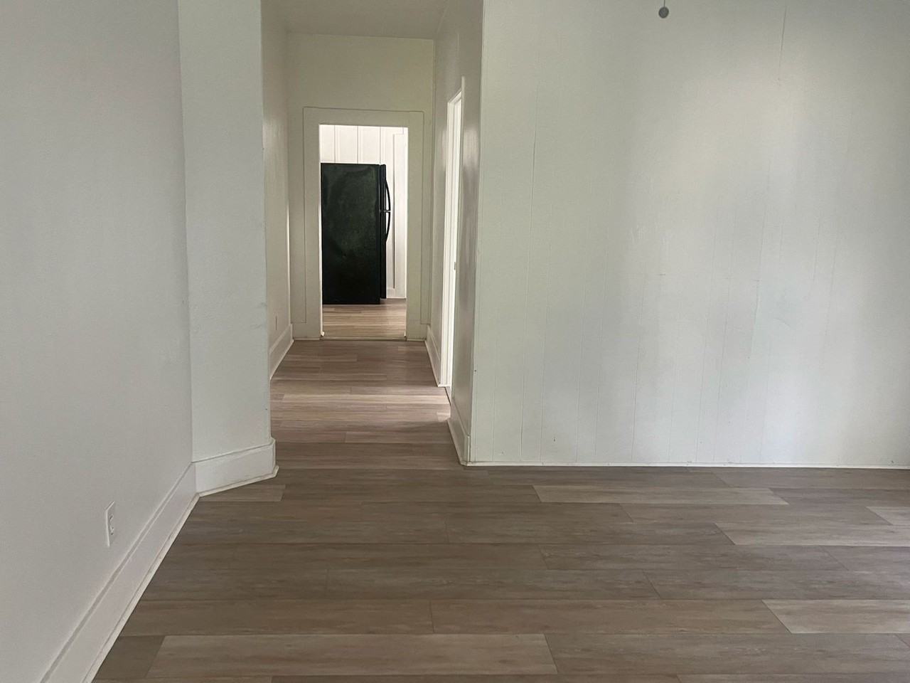 1380 Liveoak St - Photo 6 of 10