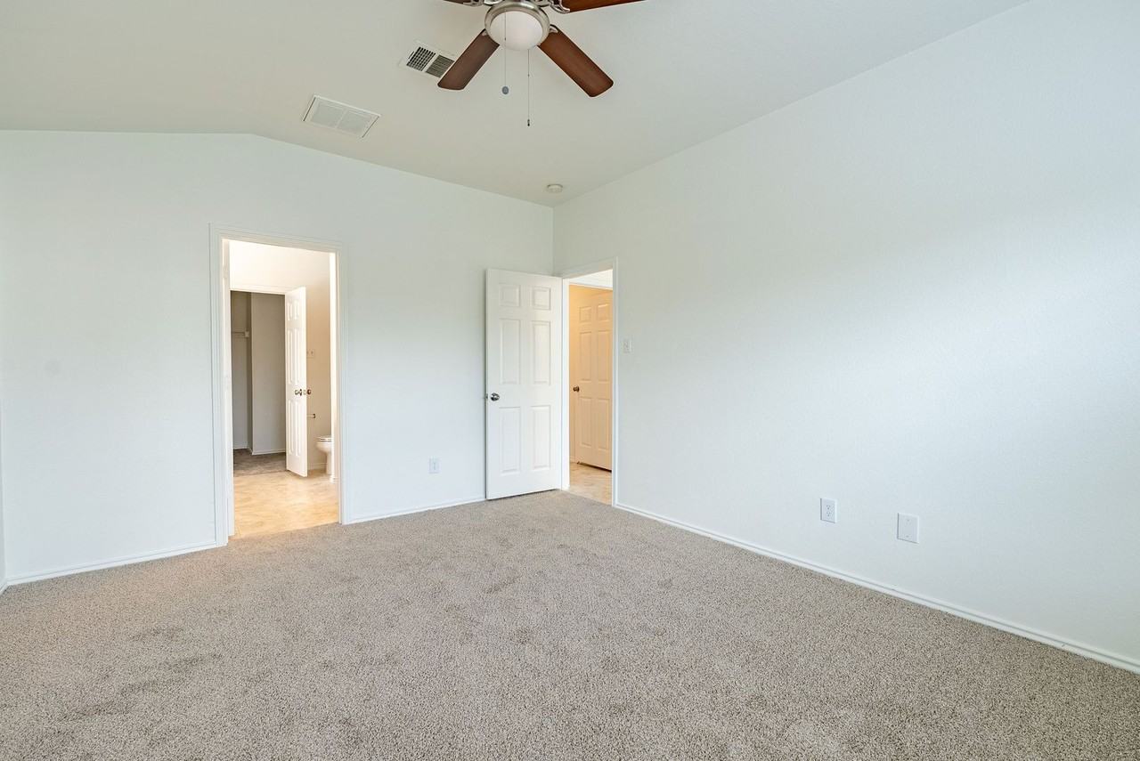 12905 Thomas Jefferson St - Photo 7 of 20