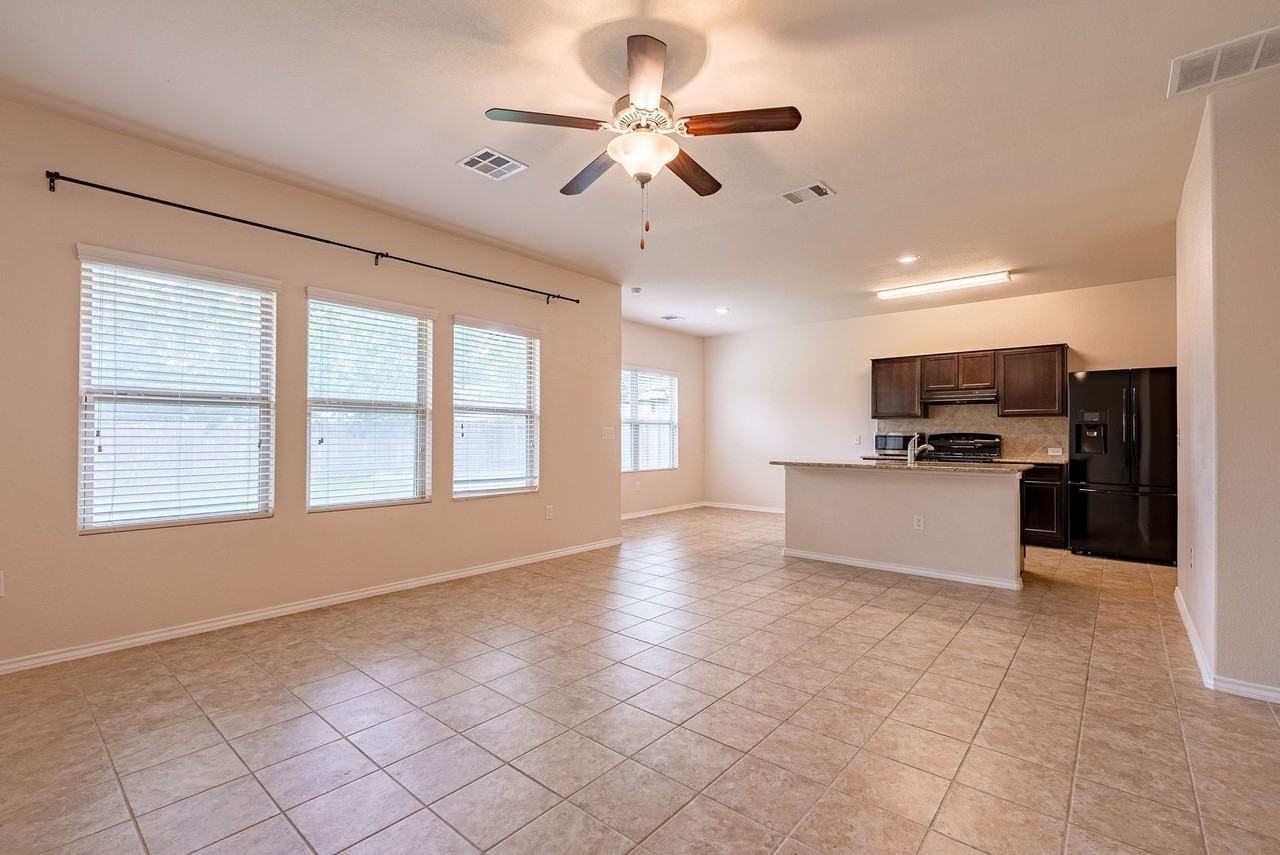 10120 Crescendo Ln - Photo 3 of 21