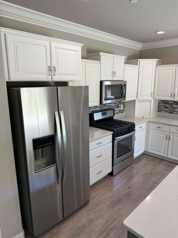 20295 Ballentine Dr - Photo 2 of 23