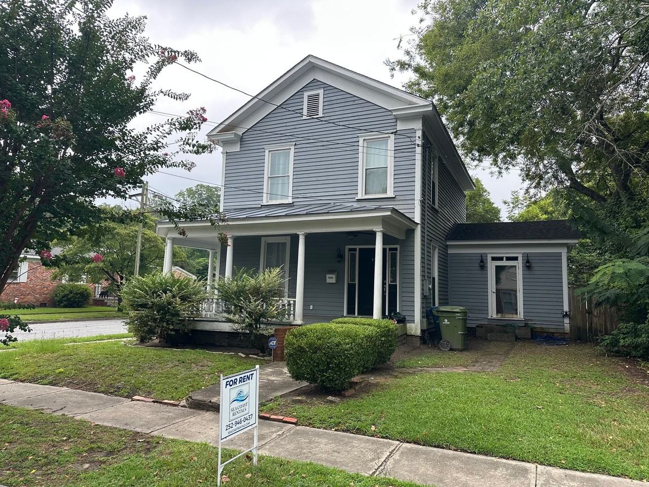 431 E 2nd St - Photo 3 of 28