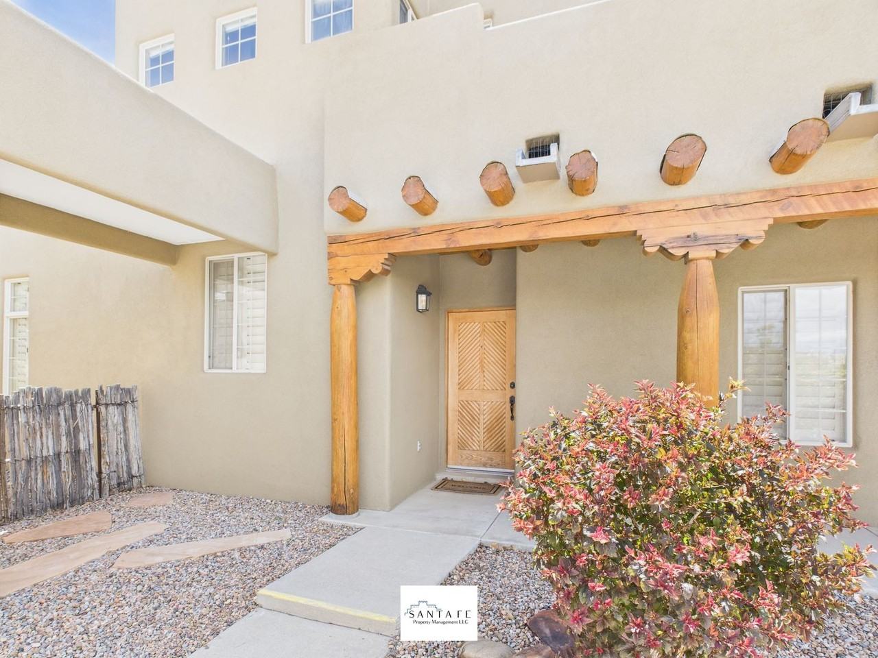 4405 Autumn Leaf Ln - Photo 3 of 32