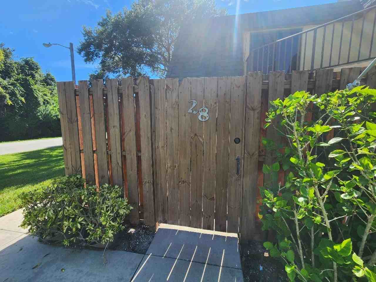 28 Cedar Dunes Dr - Photo 2 of 17