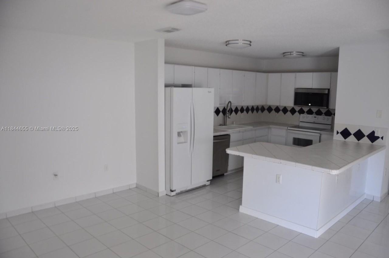 14346 Sw 49th Ln - Photo 3 of 27