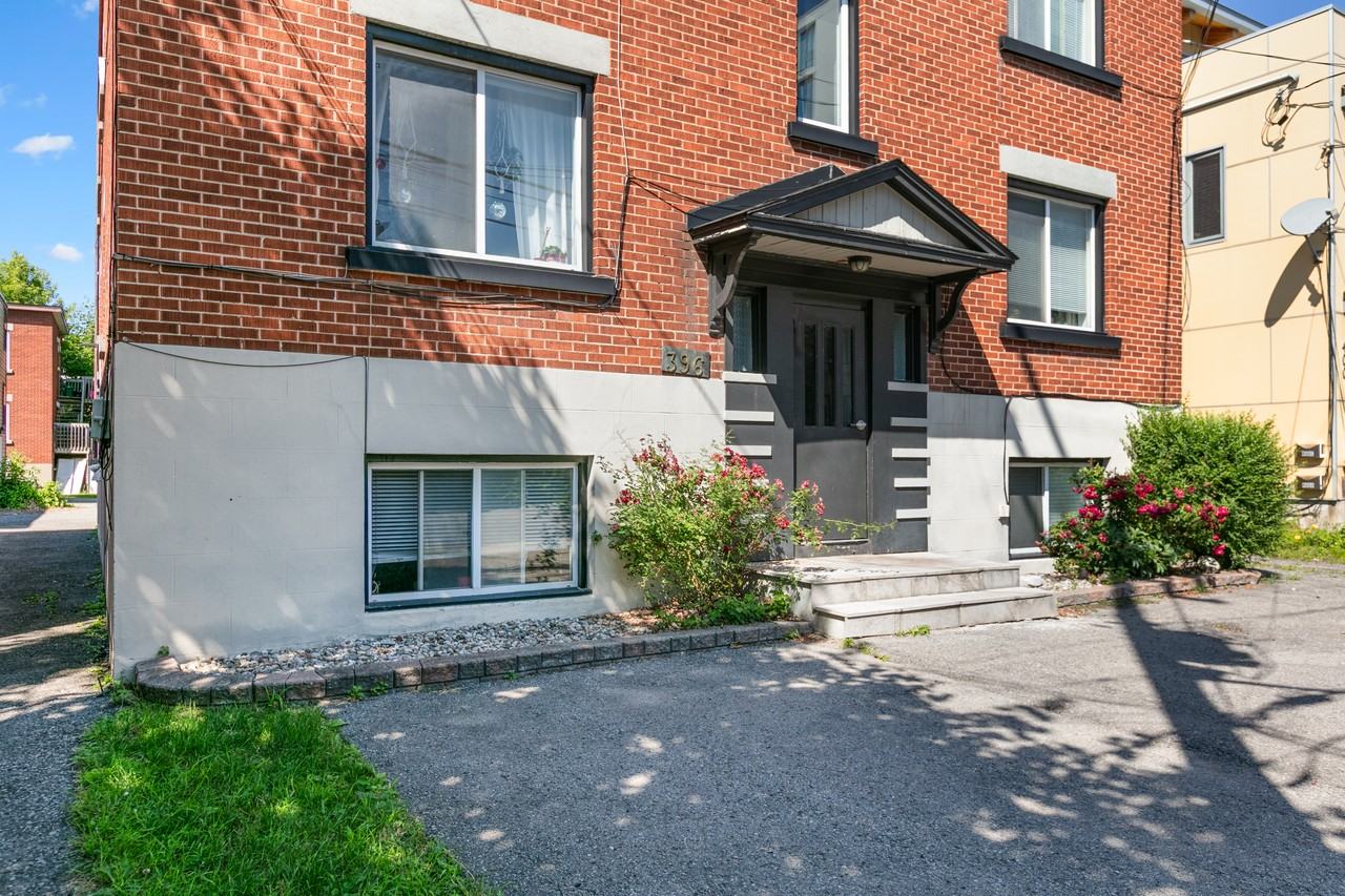 396 MacKay Street #2 - Photo 2 of 16