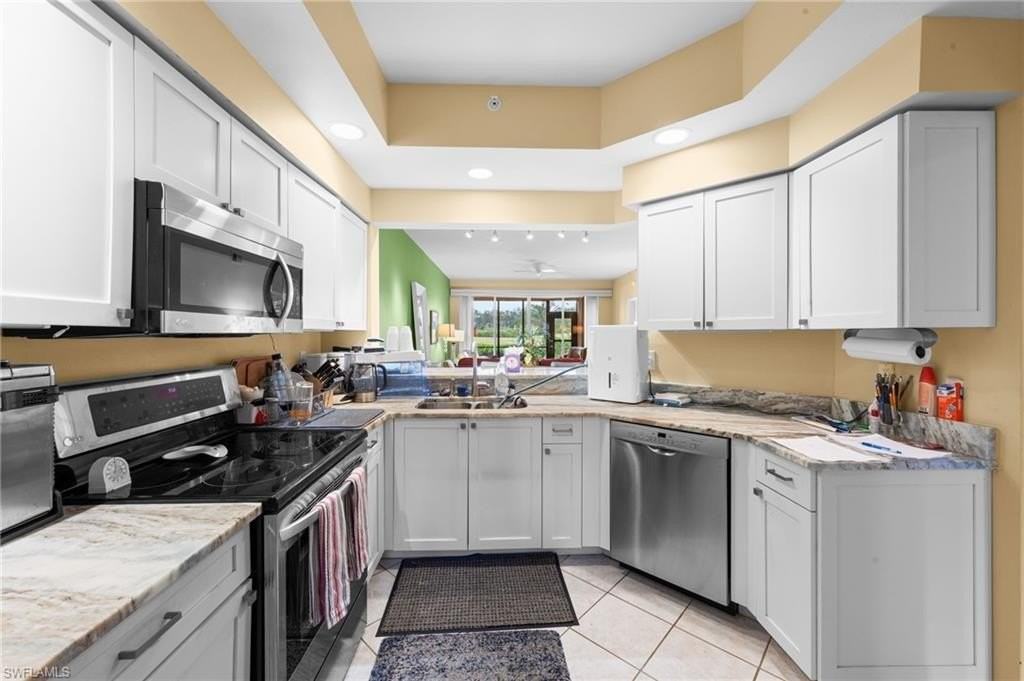 4201 Sawgrass Point Dr #102 - Photo 7 of 23