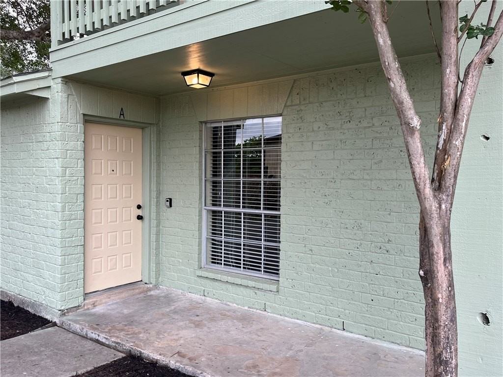 7225 Owen Ct Apt A #A - Photo 2 of 18