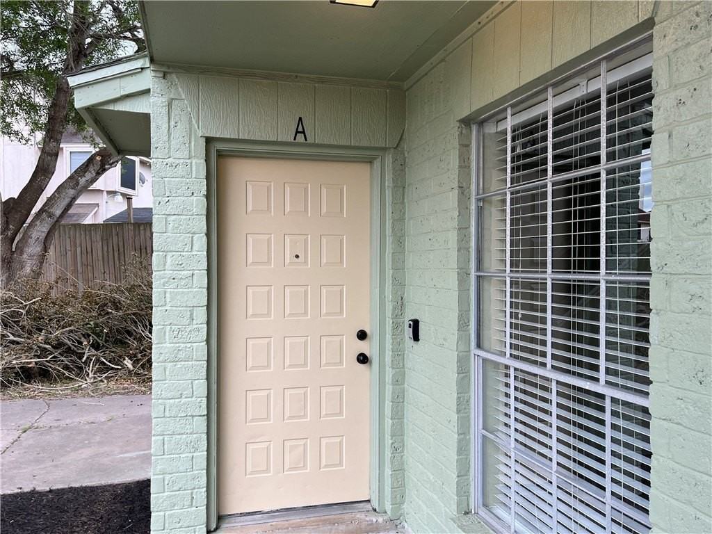 7225 Owen Ct Apt A #A - Photo 3 of 18