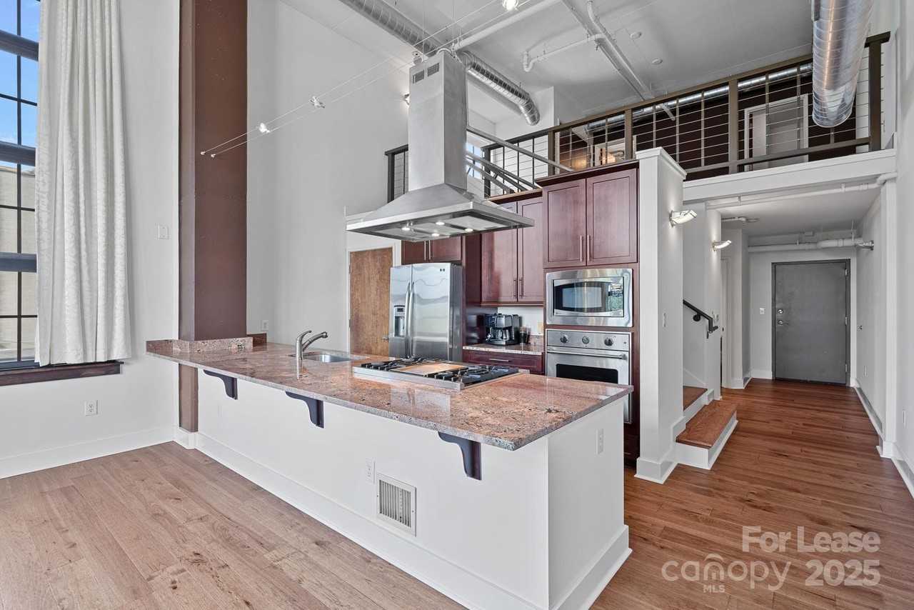 715 North Graham Street #310 - Photo 2 of 15