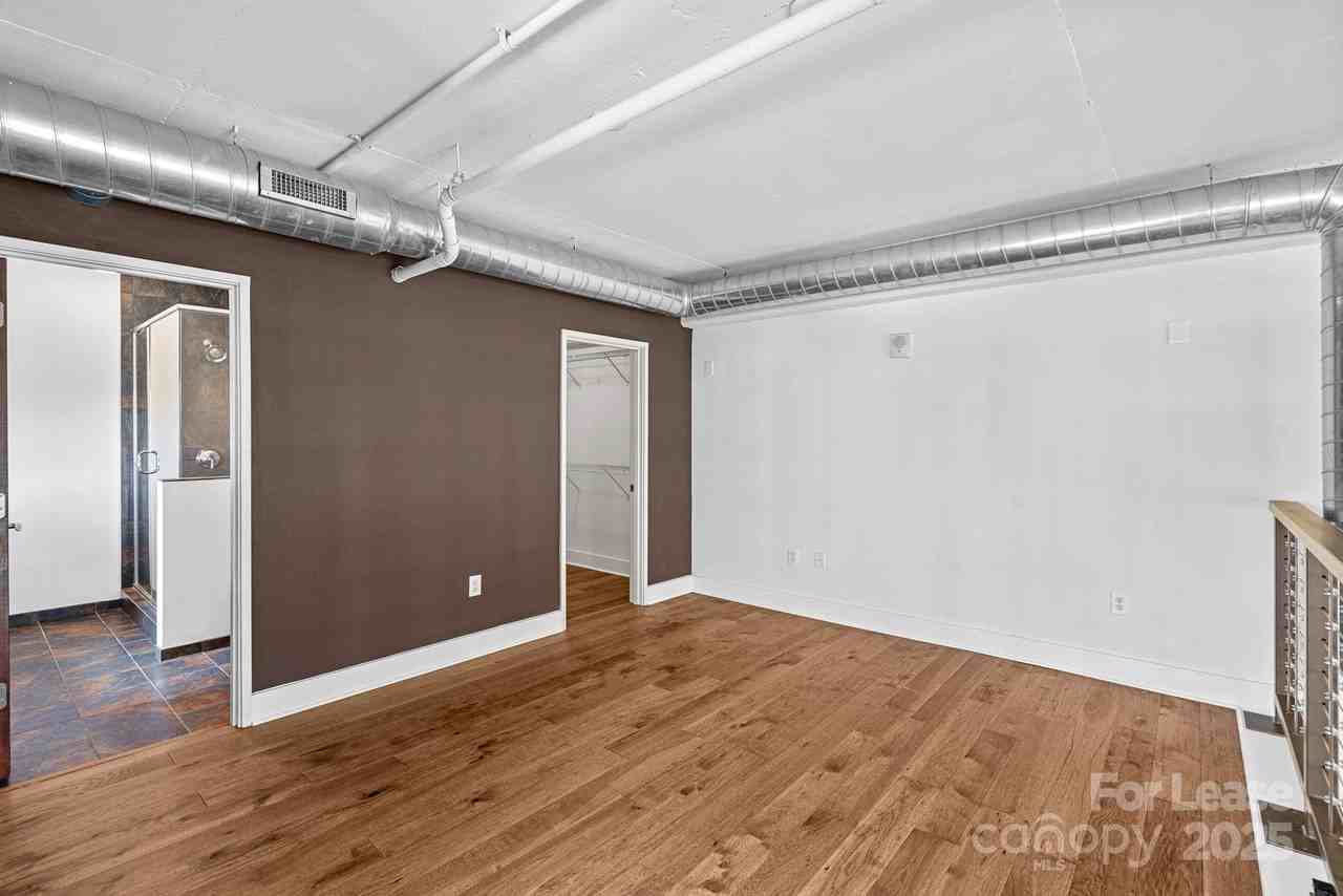 715 North Graham Street #310 - Photo 7 of 15
