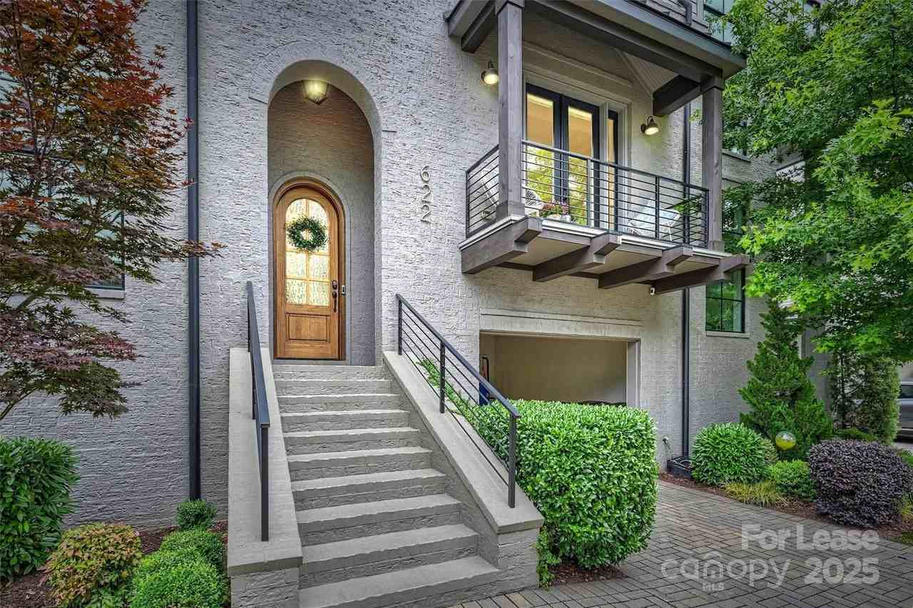 622 Mattie Rose Ln - Photo 2 of 48