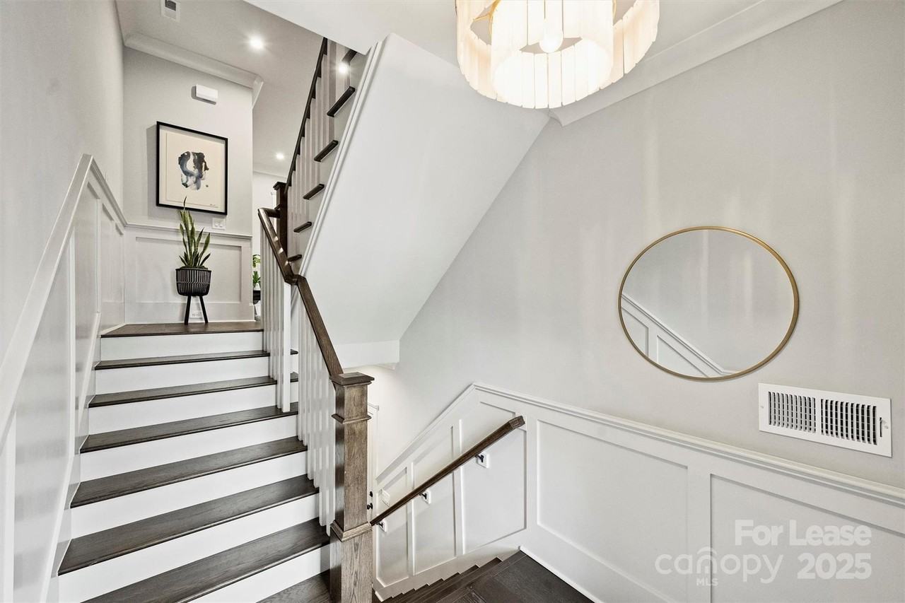 622 Mattie Rose Ln - Photo 5 of 48