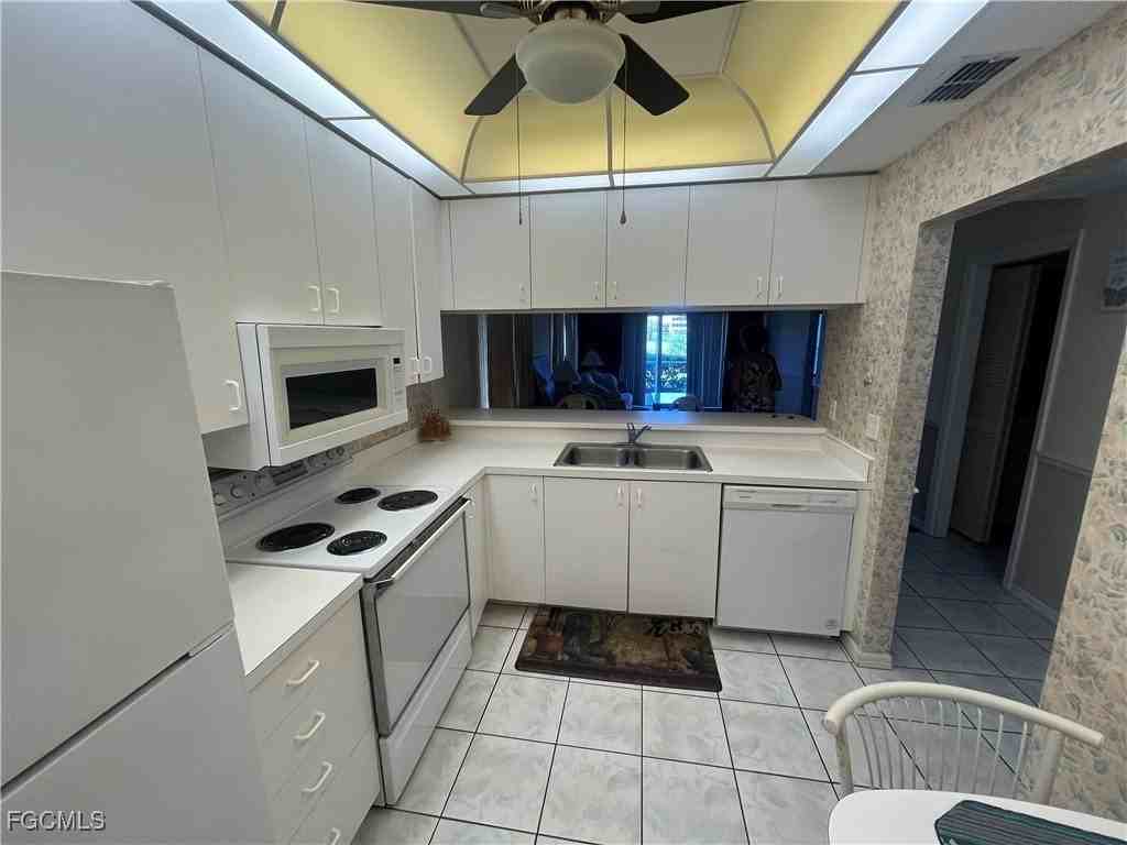 14891 Hole in One Circle #101 - Photo 4 of 17