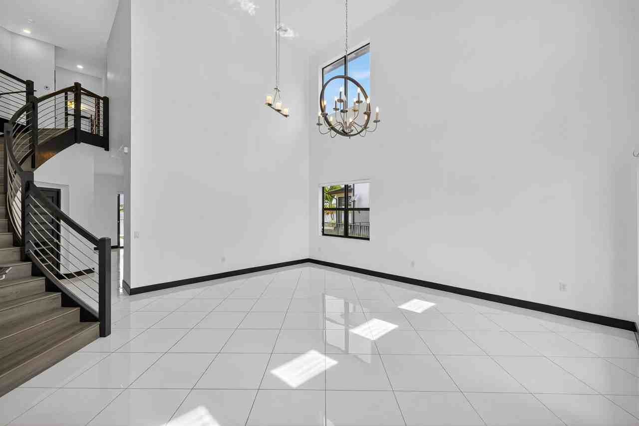 Nw 88th Ave - Photo 3 of 8