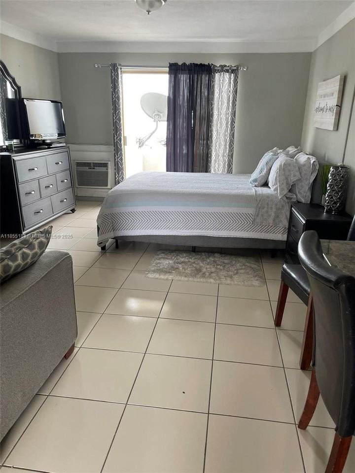 7904 West Dr #215 - Photo 5 of 10