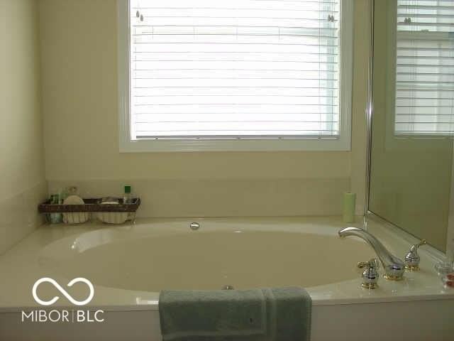 413 Autumn Dr - Photo 6 of 7