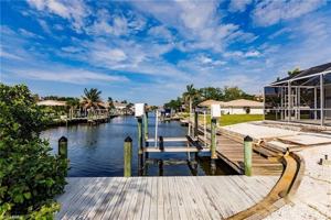 featured image of 204 5th St