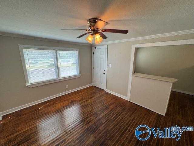 2714 7th Ave Sw #D - Photo 3 of 24