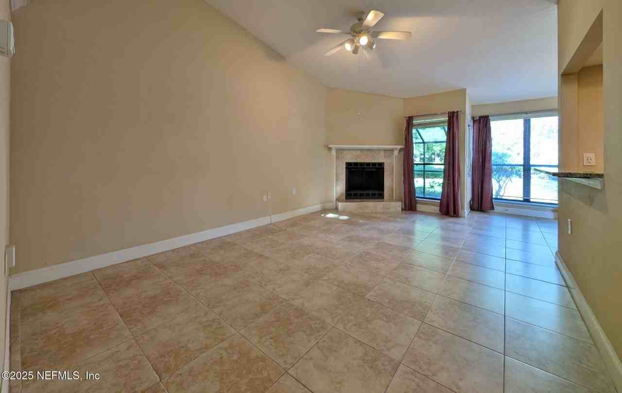 763 Driftwood Circle - Photo 5 of 11