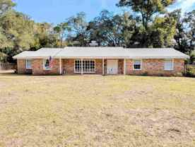 2 Manor Dr - Photo 1 of 1