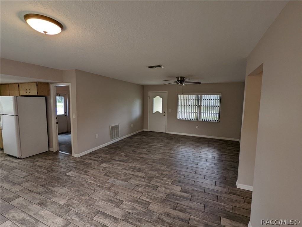 5267 W Homosassa Trl - Photo 3 of 18