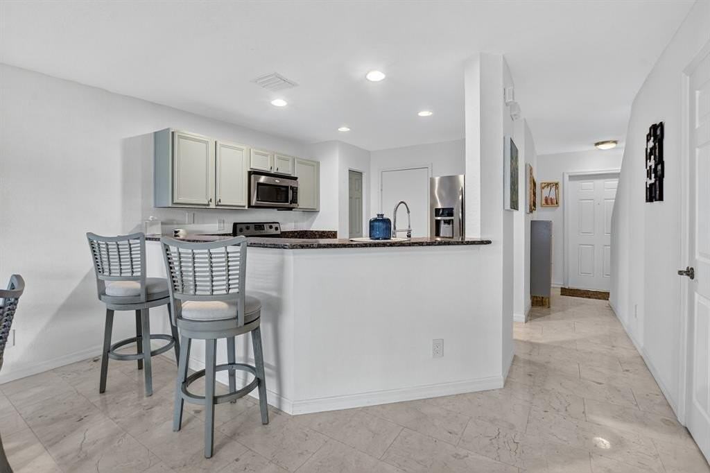 22120 Majestic Woods Way - Photo 6 of 33