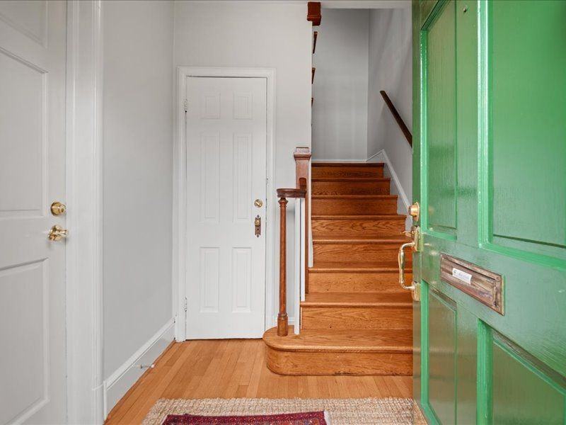 4416 Bromley Ln - Photo 3 of 34