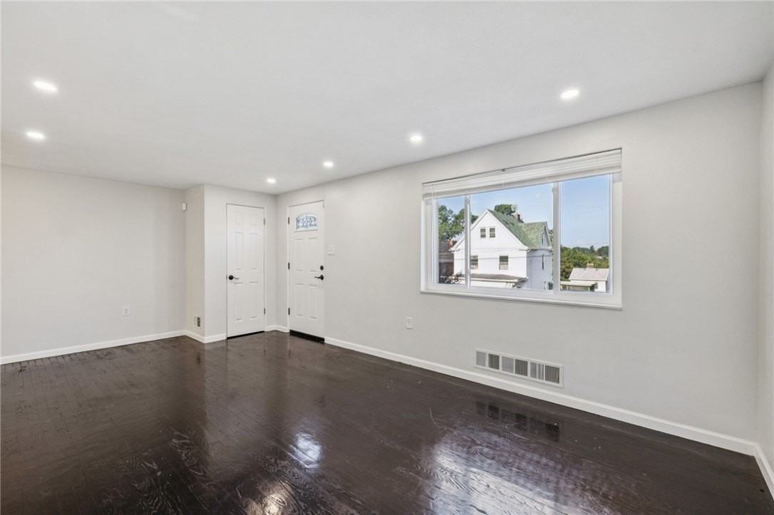 1611 Alverado Ave - Photo 2 of 19