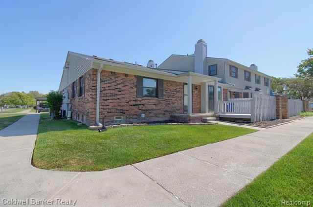 43629 W Arbor Way Dr - Photo 3 of 29