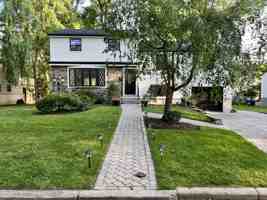 featured image of 392 Marlboro Rd