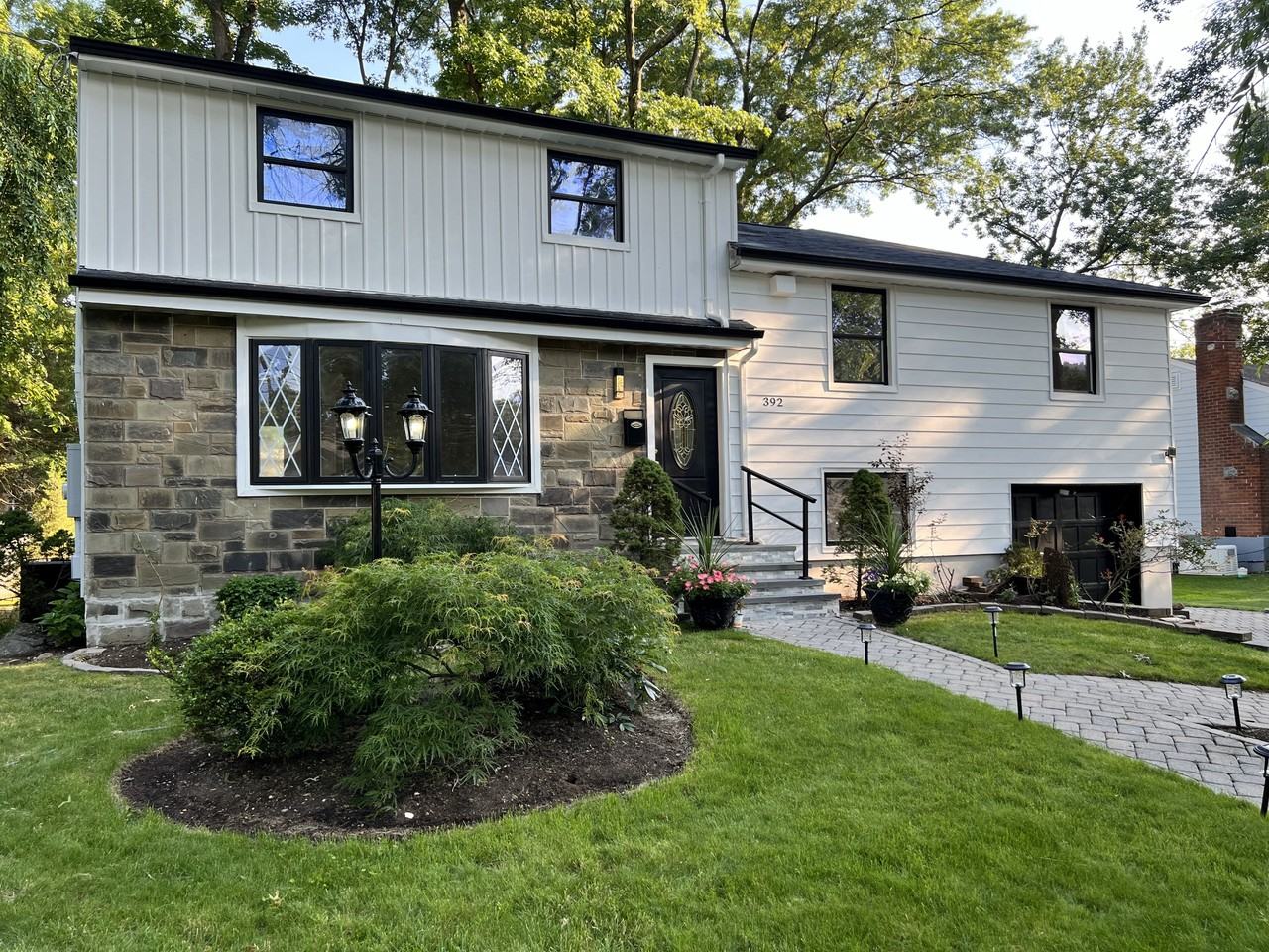 392 Marlboro Road - Photo 2 of 12