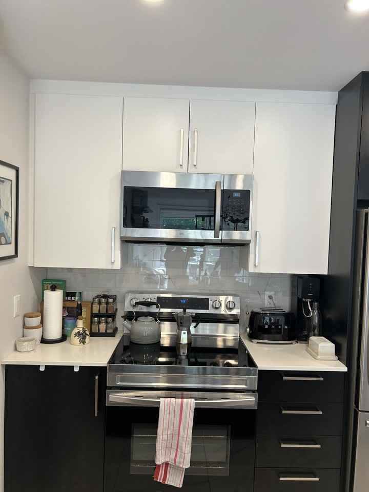 300 Avenue George-V #303 - Photo 3 of 17