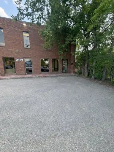 2141 Henderson Hwy #B - Photo 2 of 15