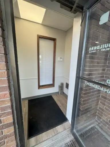 2141 Henderson Hwy #B - Photo 3 of 15