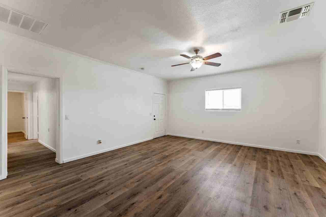 524 West 11th Street #2 - Photo 4 of 18