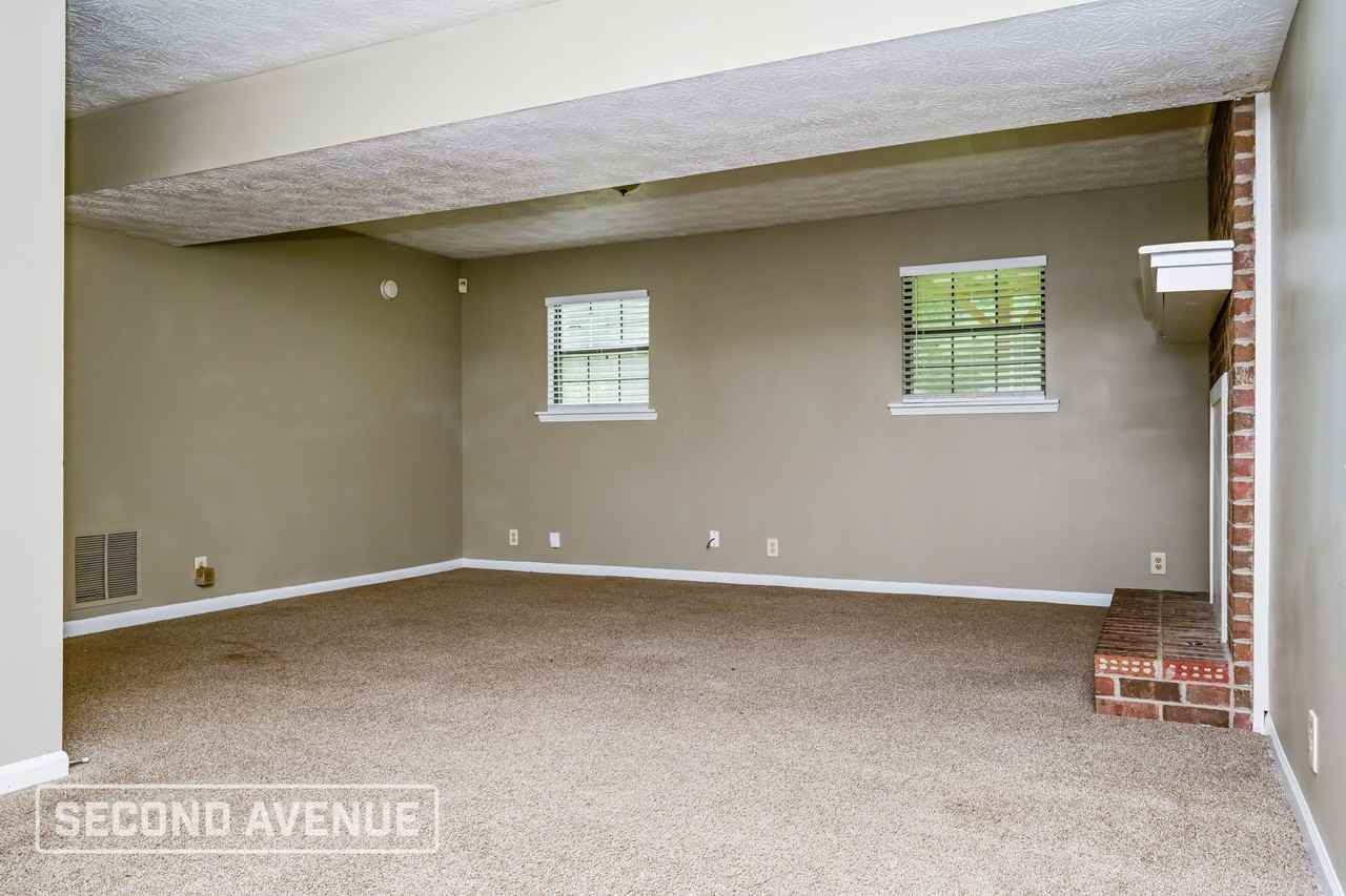 2237 Rocklane Dr - Photo 5 of 25