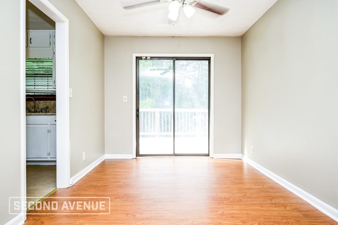 2237 Rocklane Dr - Photo 7 of 25