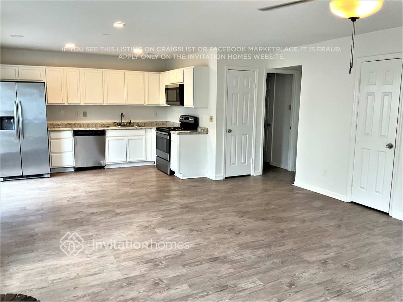 1803 Shoreline Dr - Photo 6 of 18