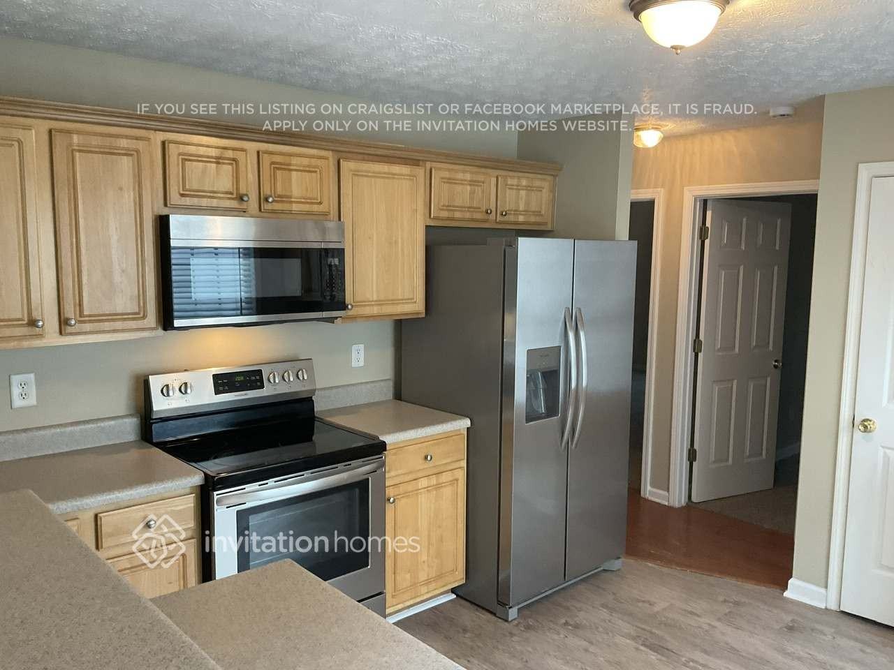 141 N Square Ln - Photo 5 of 20
