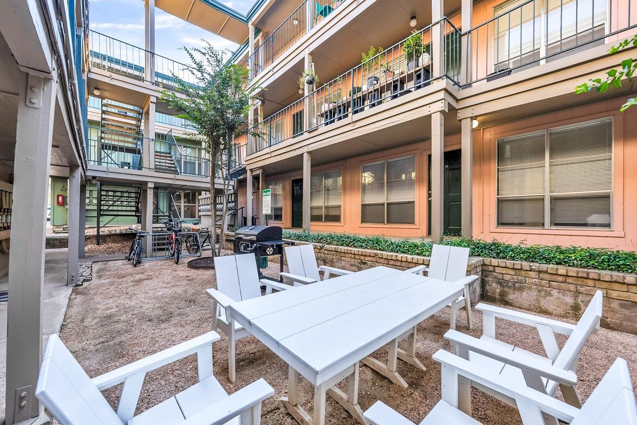 Oak Park Apartments - Photo 6 of 50