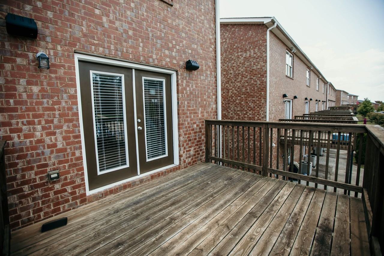 WHITEHALL TERRACE - Photo 5 of 20