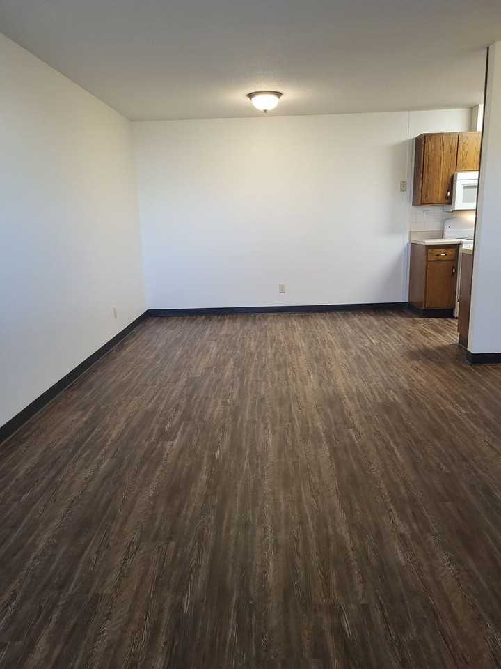 Tea Leaf Apartments - Photo 7 of 25