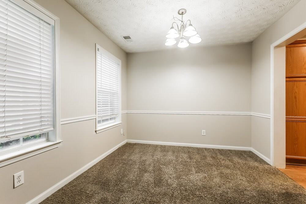 1905 Elm Park Dr - Photo 6 of 17