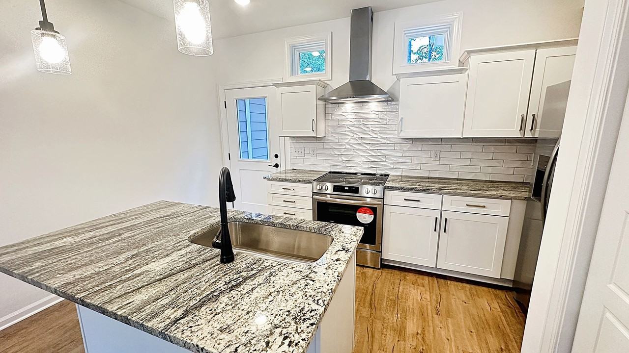 3800 Marcom St #103 - Photo 4 of 16