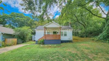 featured image of 2606 Banks Rd