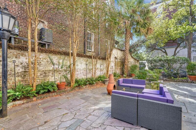 112 East Harris Street - Photo 7 of 32