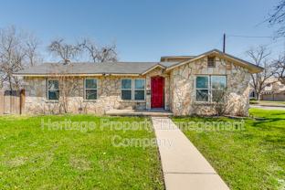 479 S Sycamore Ave - Photo 1 of 1